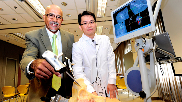 The Department of Orthopaedics and Traumatology pioneers computer-assisted tumour surgery (CATS) for treating bone cancer