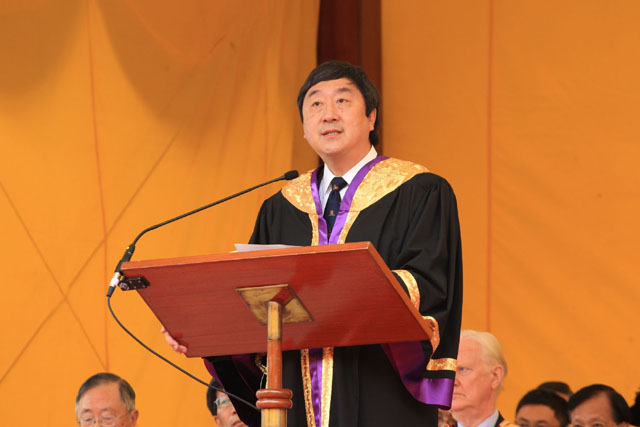 69th Congregation for the Conferment of Degrees<br><br>Prof. Joseph Sung, CUHK Vice-Chancellor reminds graduates to live a simple, noble and humble life.