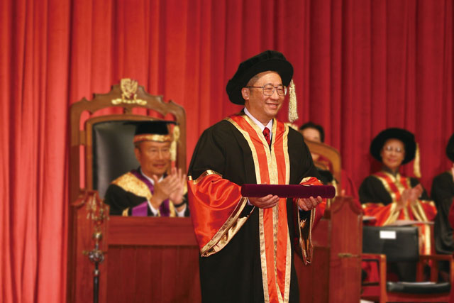 7th Honorary Fellowship Conferment Ceremony<br><br>Dr. Hui Yiu-kwan Dennis