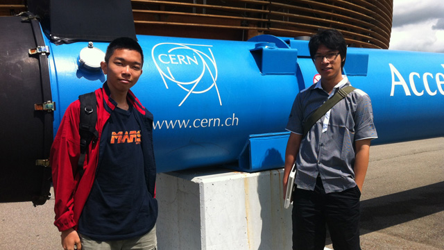 中大與歐洲核子研究組織（CERN）簽署合作協議，令中大生有機會參與CERN暑期實習計劃。譚振南及李浚彥就是獲得此難得機會的學生。