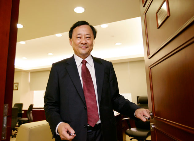 Prof. Benjamin Wah, the first Provost of the University, is poised to open the door to many innovations. Prof. Wah, Wei Lun Professor of Computer Science and Engineering, is the principal academic officer of the University and will be at the vanguard of research and curricular development at CUHK.