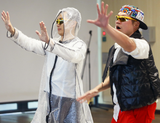 賽馬會氣候變化博物館聯同本地著名的「中英劇團」呈獻一齣原創戲劇──氣候變化奇幻劇場「新世紀保源計劃」。劇場於2015年2月6日在九龍灣零碳天地舉行首演禮。