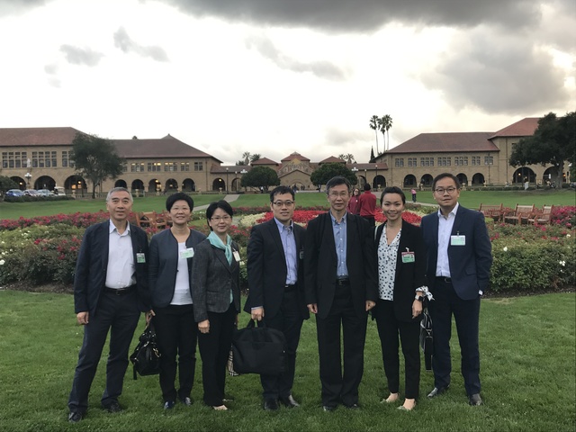 Dr. Fung Hong (3rd right), Prof. Justin C.Y. Wu (1st right) and CUHKMC staff visit Standford Hospital